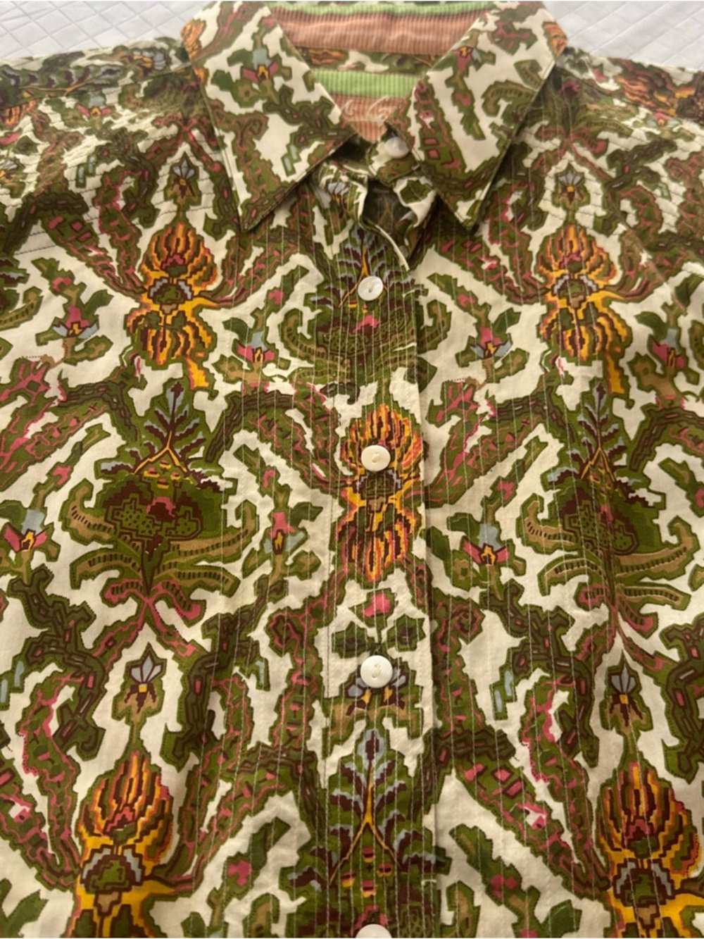 Vintage Robert Graham printed top, women's size 8 - Picture 6 of 7